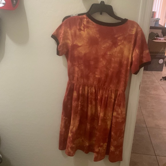 Lion King Dress - Picture 2 of 3